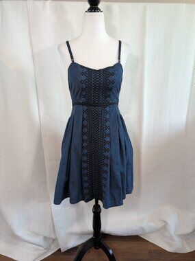 Free People New Romantics Embroidered Blue Denim Mini Dress Size 2 Boho Festival